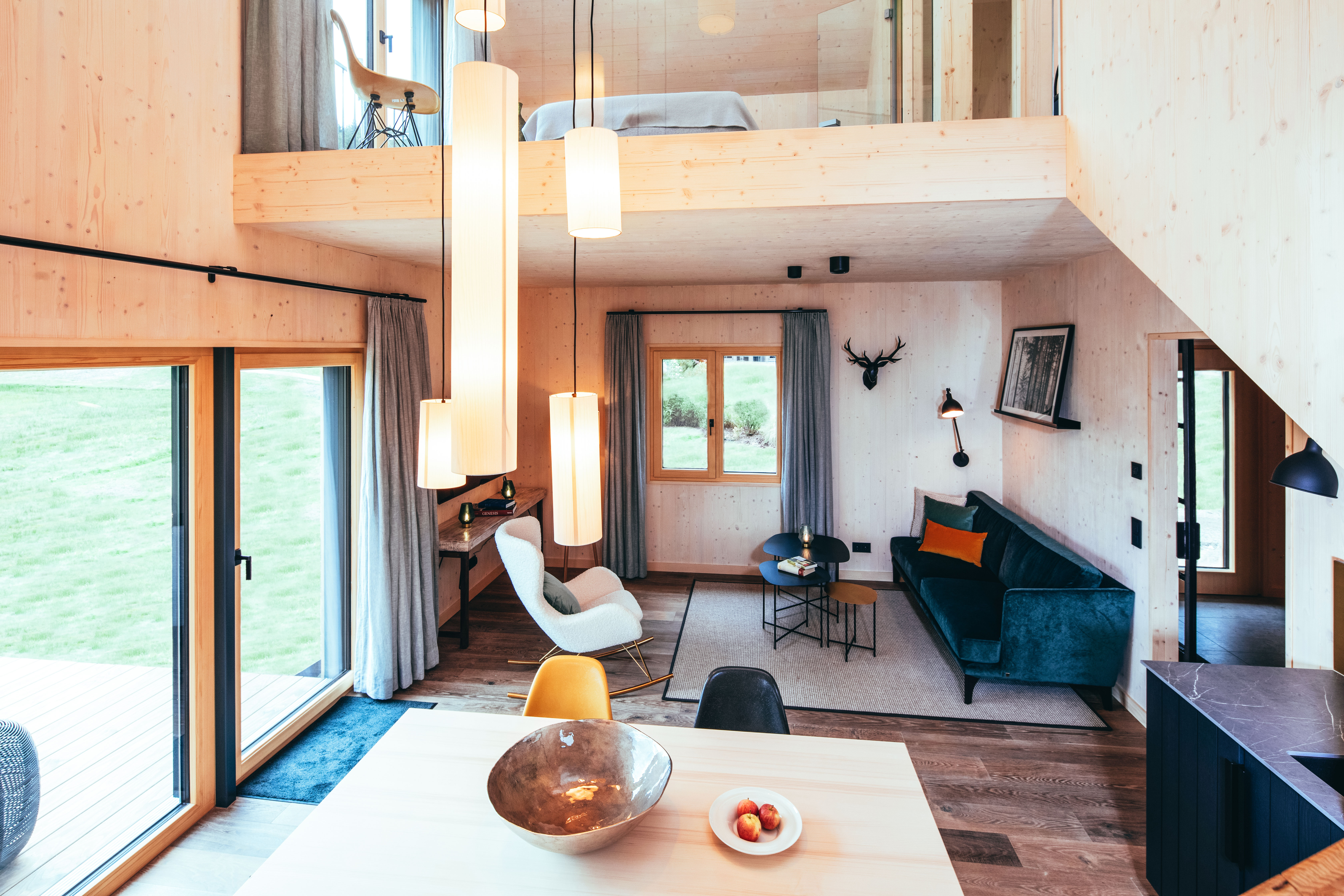 Engel-Obertal_Chalet_Wohnbereich-mit-Terrasse_5-MB-bearb.jpg