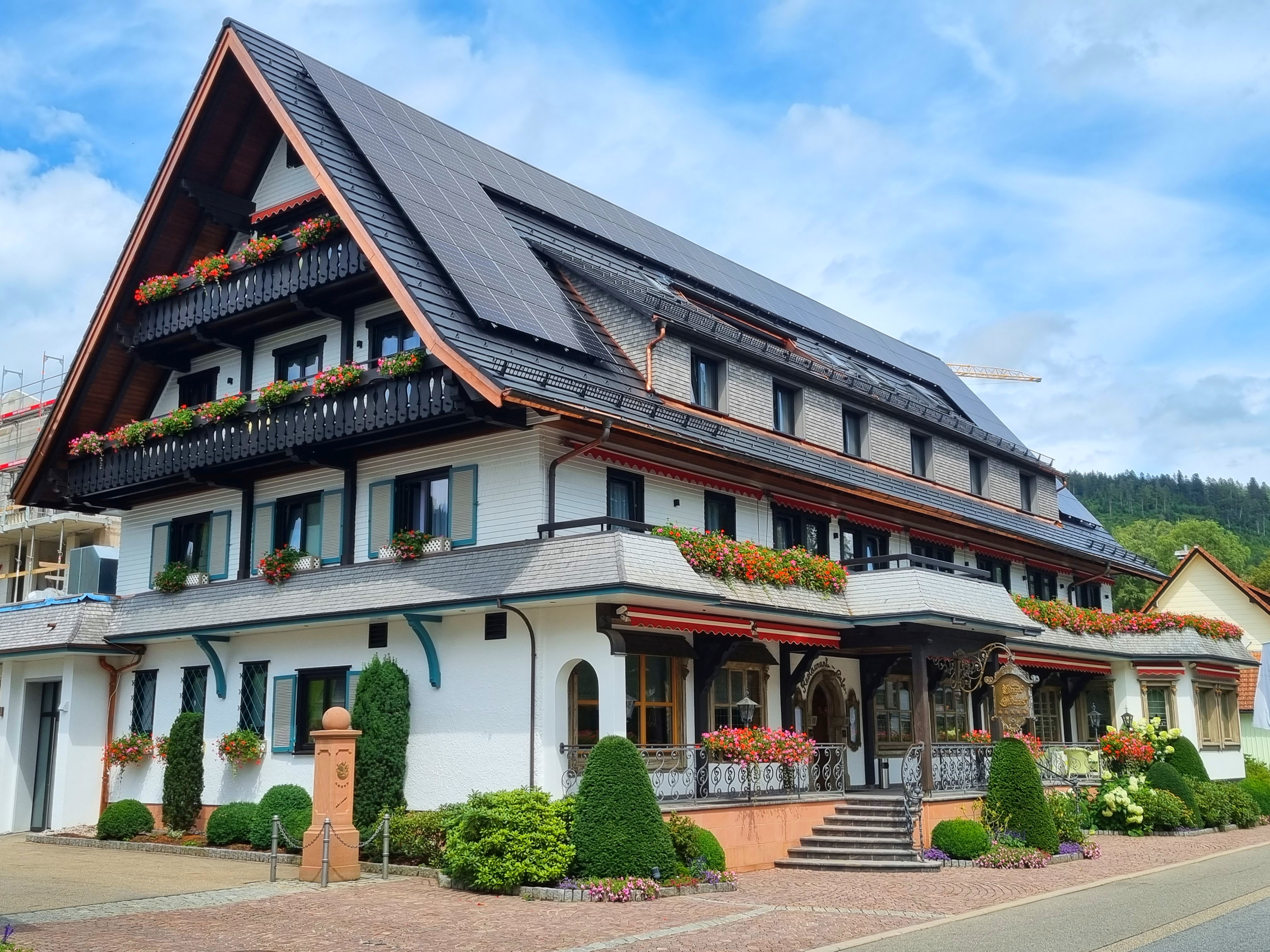 Stammhaus Teil 1 - Aussenansicht - 1.jpg