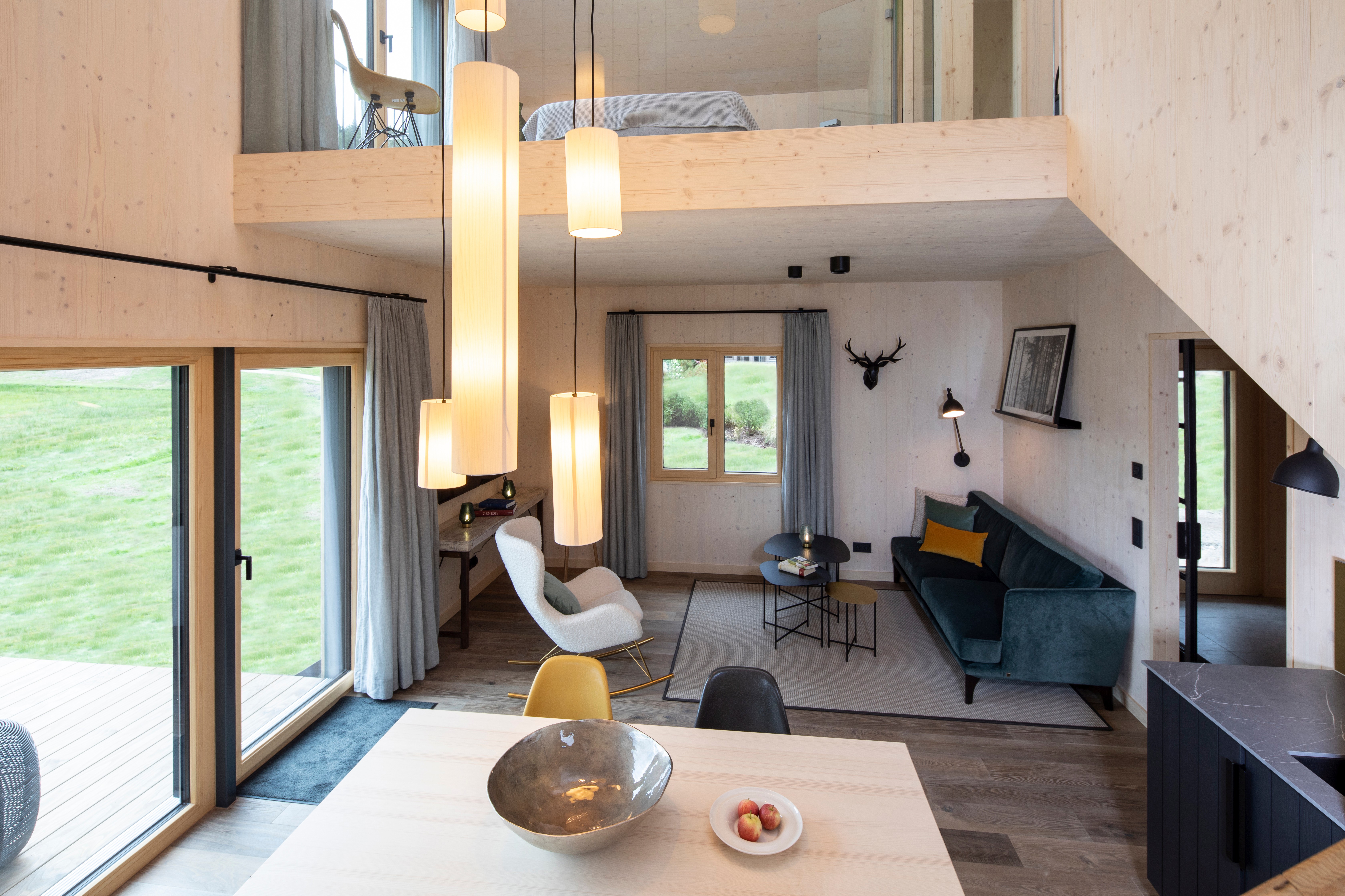 Engel Obertal_Chalet_Wohnbereich mit Terrasse_5 MB.jpg