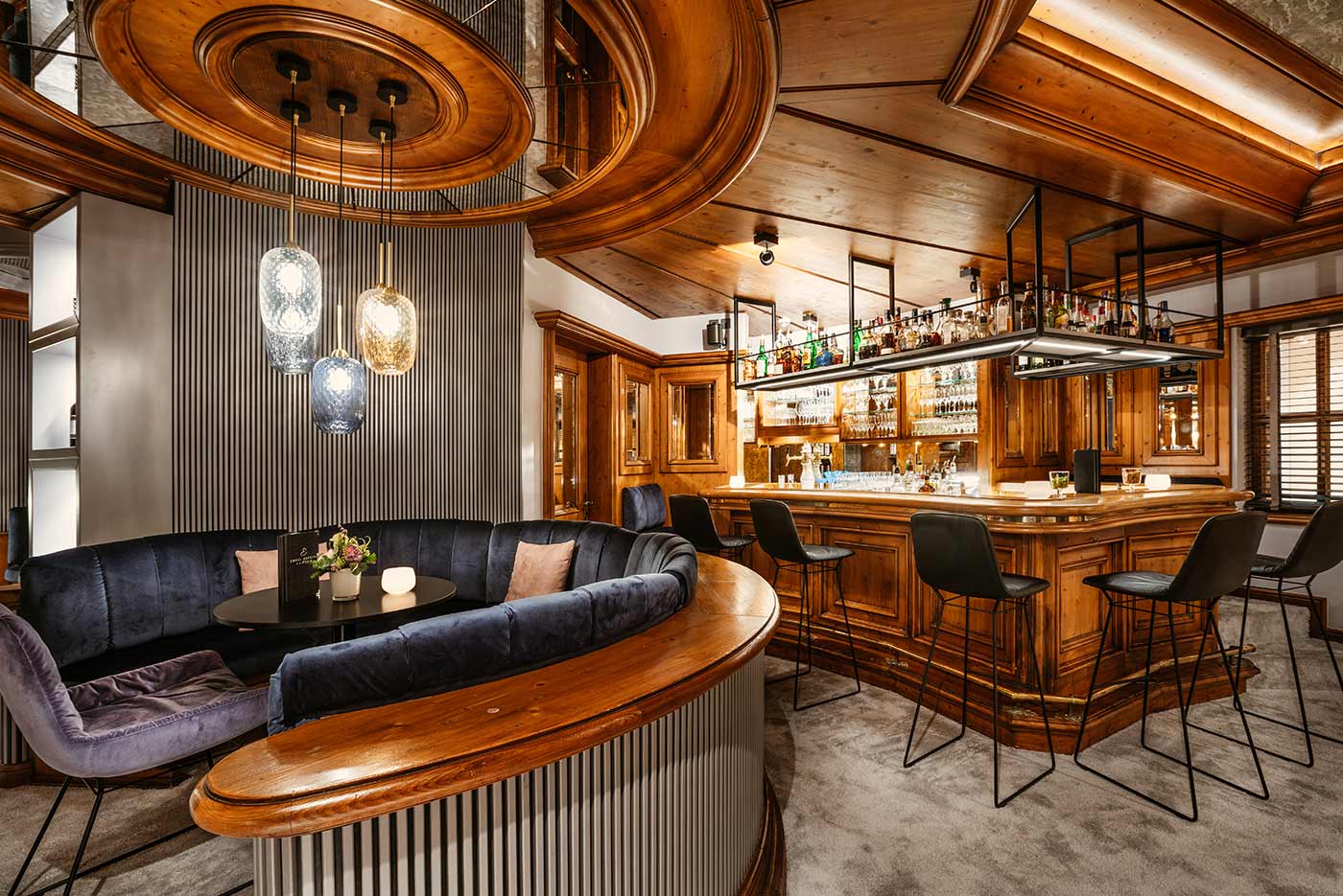 Engel-Obertal-Kulinarik-Hotelbar-Galeriebild-1400x935-02